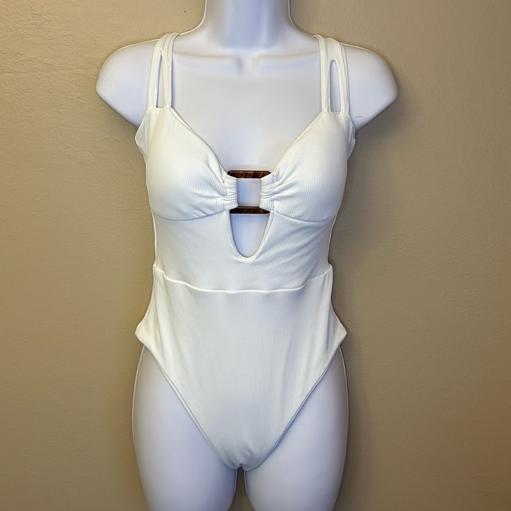 Becca White 1-Piece Swimsuit Size L